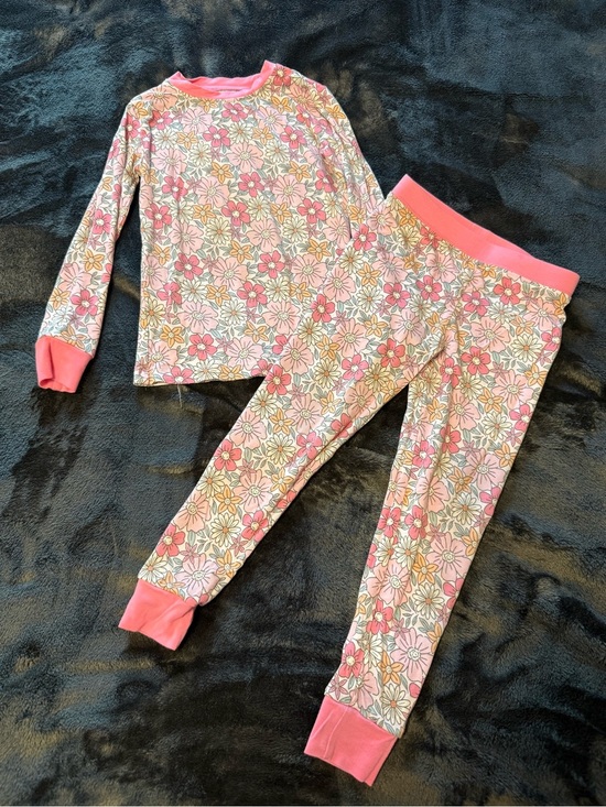 river babe thread Other - Girls Floral Pink Bamboo Long-Sleeve Pajama Set